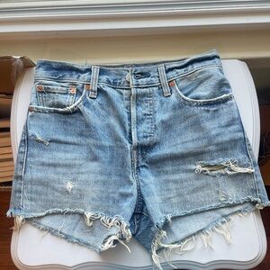 Levi’s Wedgie shorts. Size 27. High waisted
